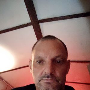 Meet your Posher, Larry